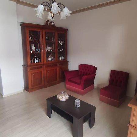 Sq Varnava Appartment Atene Esterno foto