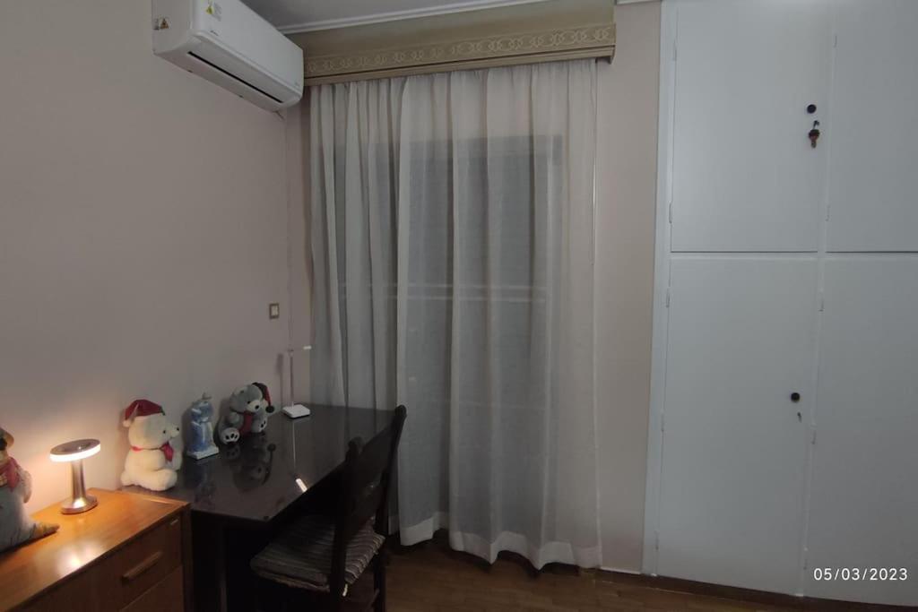 Sq Varnava Appartment Atene Esterno foto