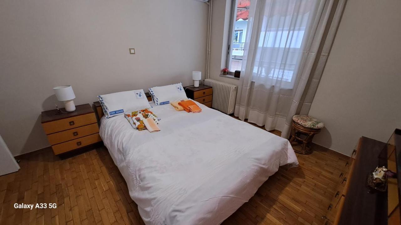 Sq Varnava Appartment Atene Esterno foto