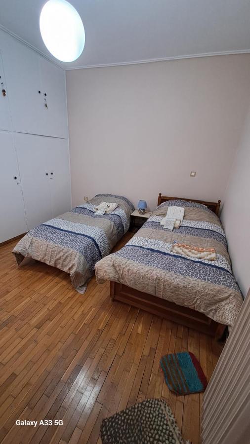 Sq Varnava Appartment Atene Esterno foto