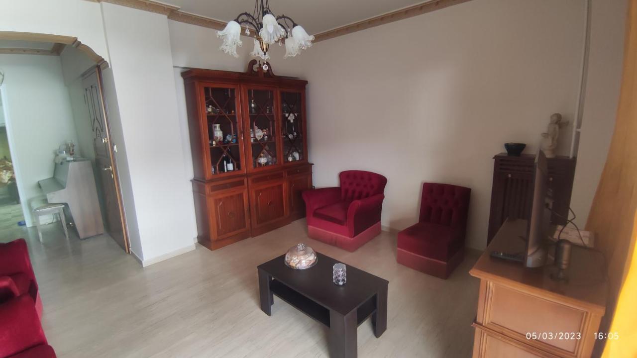 Sq Varnava Appartment Atene Esterno foto