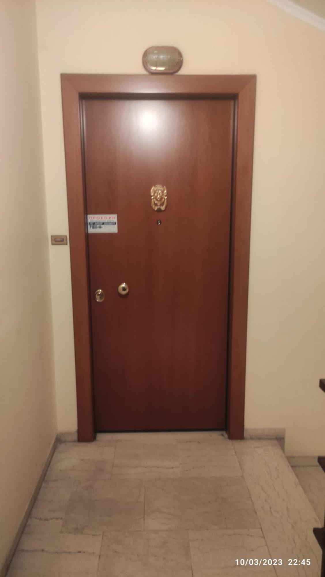 Sq Varnava Appartment Atene Esterno foto